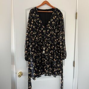 Boohoo Women’s Plus Ruffle Hem Floral Mini Dress